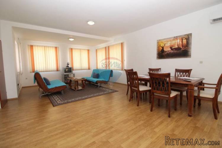 PULA, KUĆA SA 4 APARTMANA I KONFORNIM STANOM 144 m2 - 2