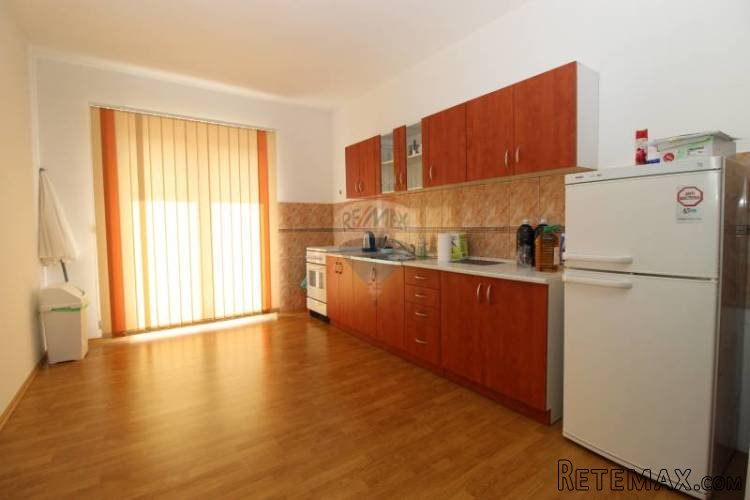 PULA, KUĆA SA 4 APARTMANA I KONFORNIM STANOM 144 m2 - 4