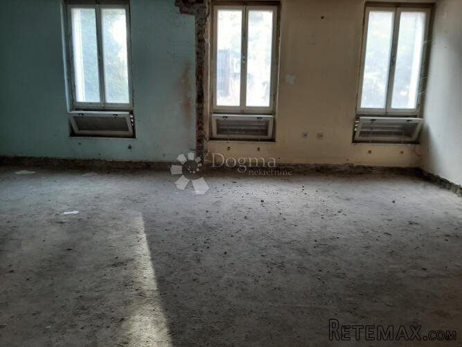 Medvedgradska, rohbau stan od 63,85 m2 s projektom za 3soban