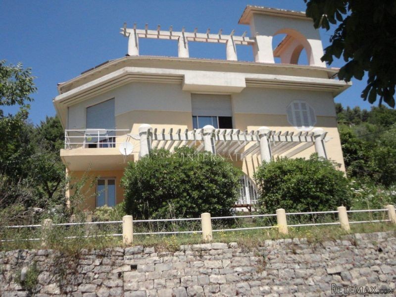 Sale Townhouse - Bargemon - 2