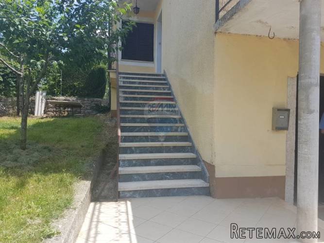 Kuća za adaptaciju u središnjoj Istri - 3