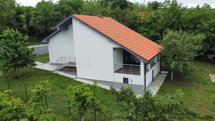 Prodajem novoizgradjenu kucu 5.5km od centra Kragujevca - 4