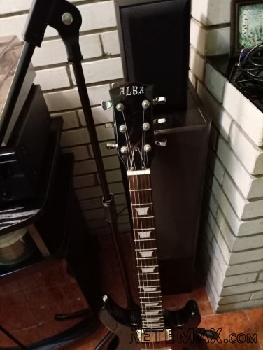 ALBA jazz blues poluakustična gitara i laney lg20r - 4