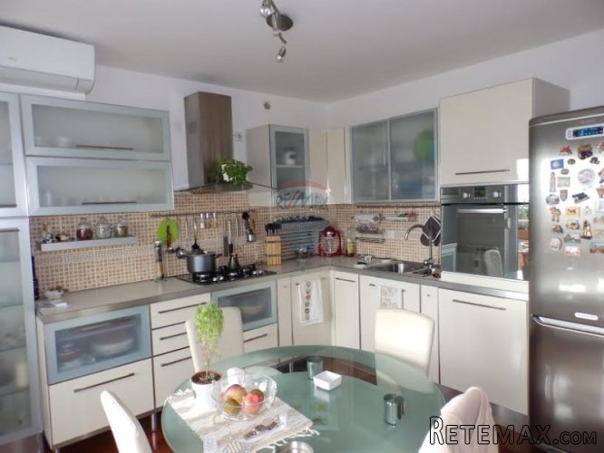 OPATIJA, stan u kvalitetnoj novogradnji s garažom - 2