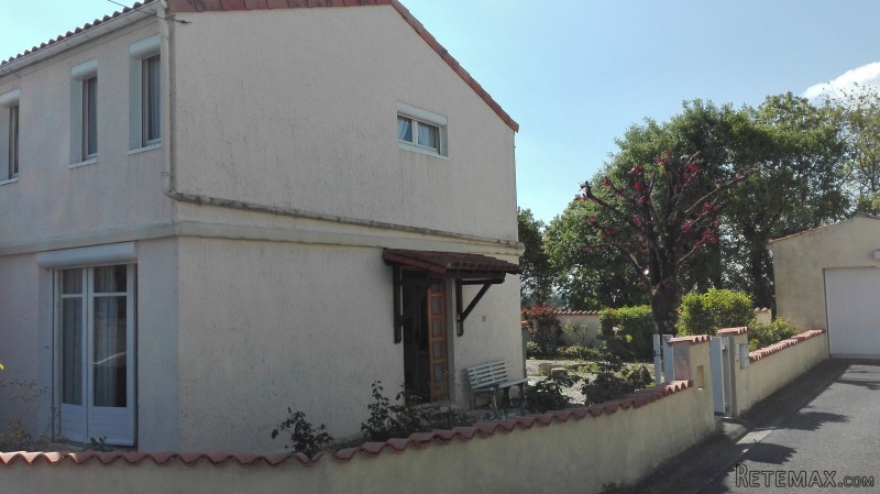 Stone House For Sale With A Courtyard..