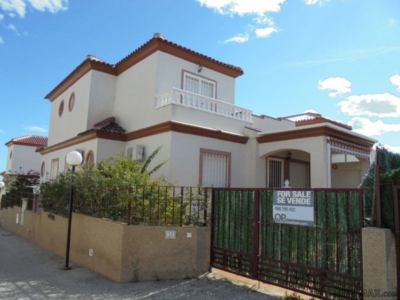 3 Bedrooms - Property - Alicante - For..