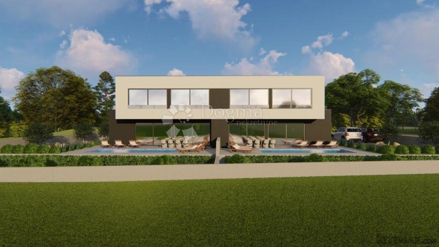 EKSKLUZIVNO! Luksuzna duplex vila s bazenom i pogledom na mo