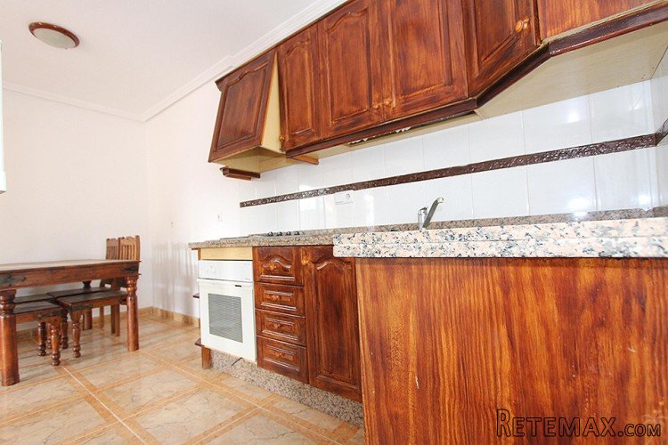 This cozy ground floor apartment is located in the quiet La.. - 5