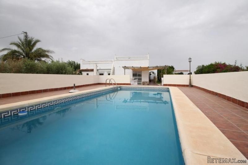 Reduced 30k! 3 Villas with classic..