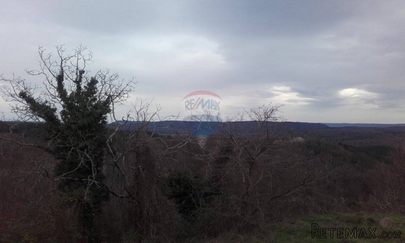 Buje,okolica, starina s prekrasnim pogledom na prirodu - 2