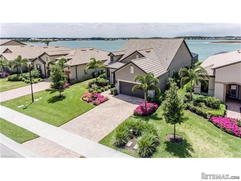 3 bedroom Residence For Sale: Estero.. - 2