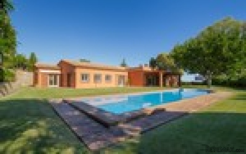 5 Bedrooms - Villa - Malaga - For Sale