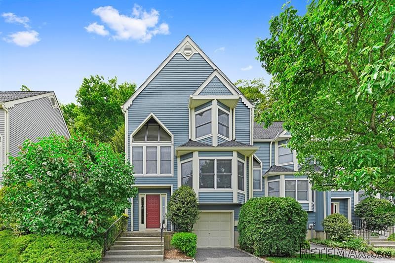 2 bedroom House For Sale: 12 Lowell..