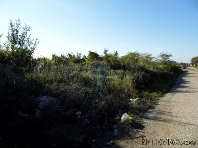 PULA, OKOLICA, GRAĐEVINSKO ZEMLJIŠTE U INDUSTRIJSKOJ ZONI - 2
