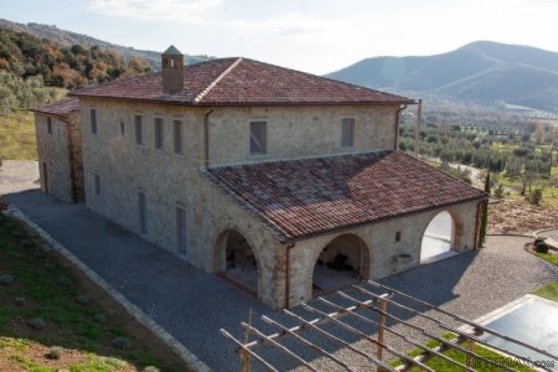 Newly Restored Farmhouse With Pool Near..