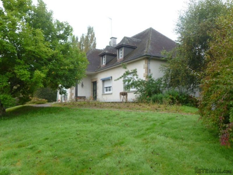 Traditional Property with Private Garden - 2