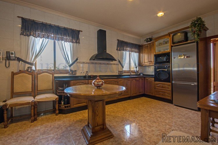 Opportunity to buy this very affordable detached villa all.. - 4