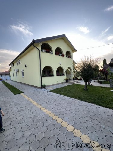 Prodajem kucu u Starim Banovcima - 4
