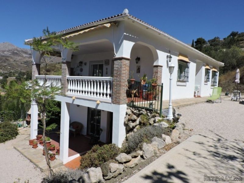 3 bedroom, 3 bathroom Finca/Country.. - 2