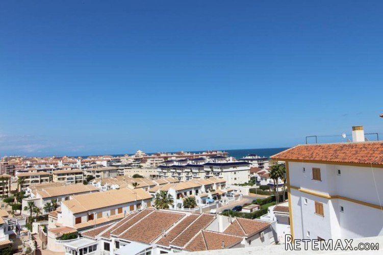 This nice apartment is located in La Mata. The property is.. - 7