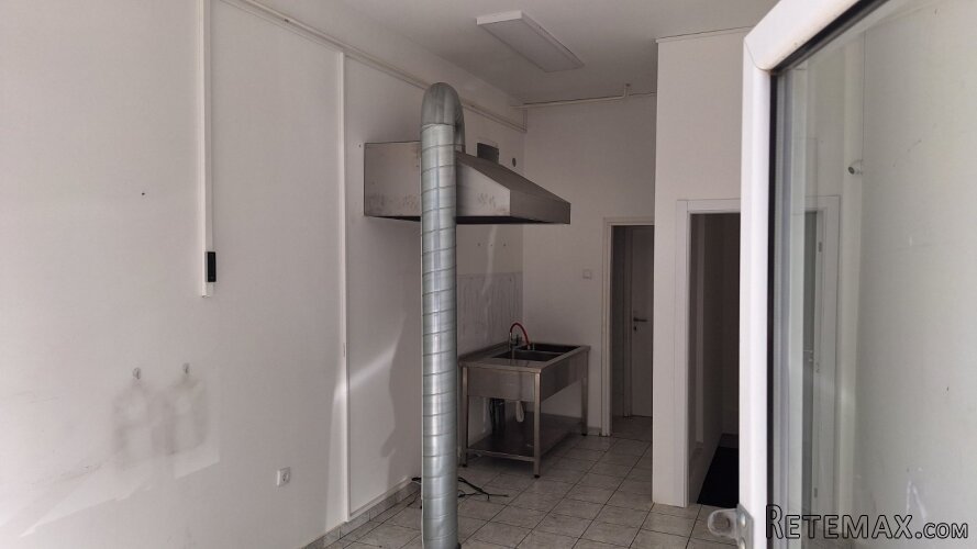 Prodaja lokala 42m2 u dva nivoa-Novo Naselje,Novi Sad - 11