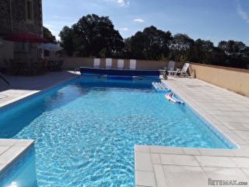 Beautifully renovated spacious.. - 2