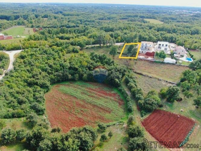 ISTRA, SVETVINČENAT - Građevinsko zemljište 726 m2 na lijepo - 2