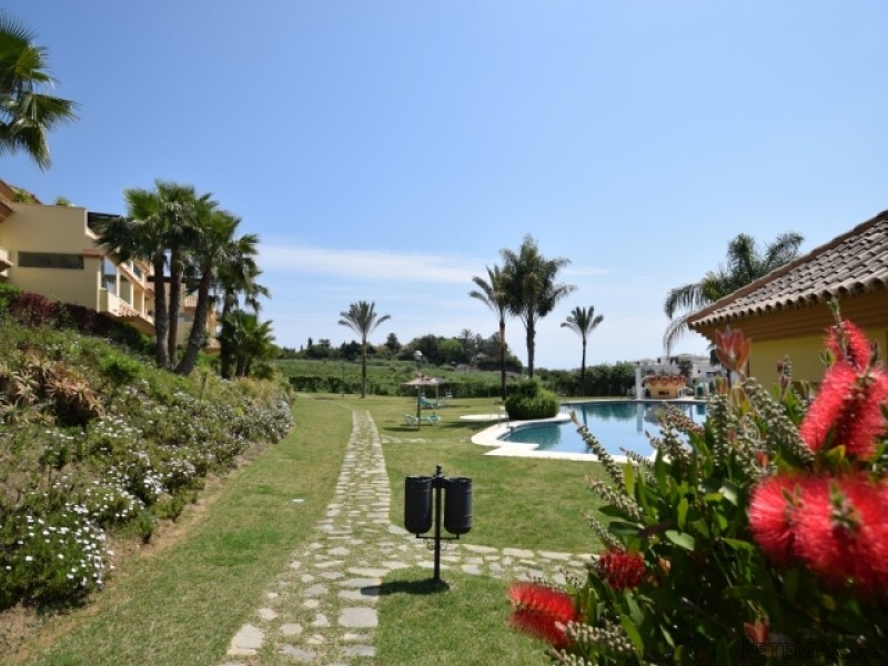 2 Bedroom Garden Apartment For Sale.. - 2