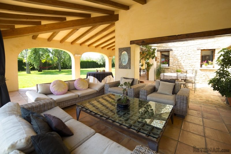 Beautiful modern country house - 2