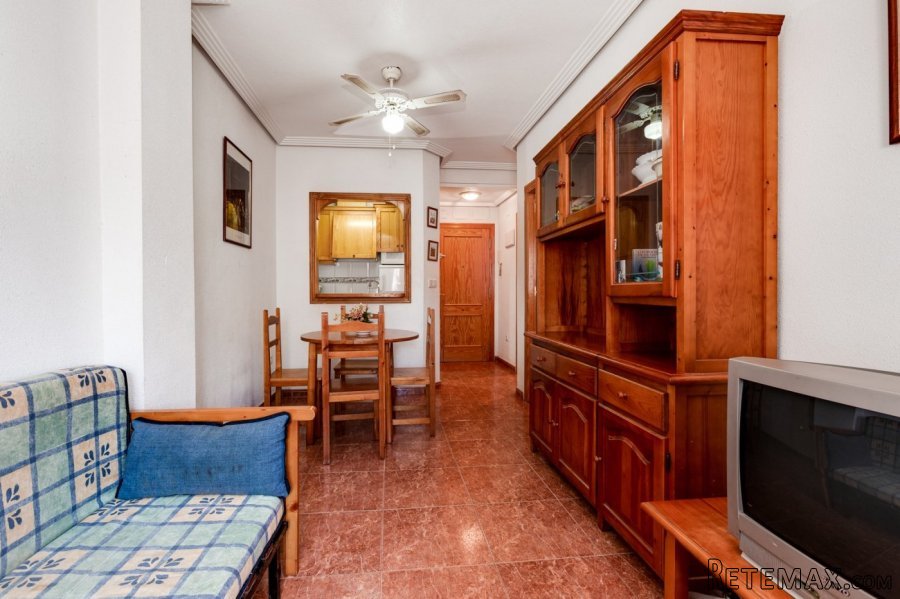 Apartamento en muy buen estado en Torrevieja. Está situado.. - 4