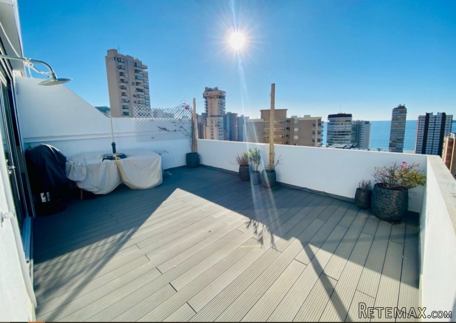 Ático en Benidorm zona Levante, 32 m. de superficie, 40 m2..