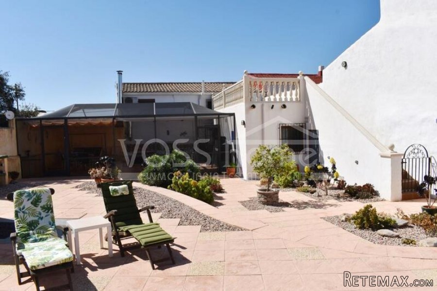 NEW & EXCLUSIVE LISTING TO VOSS HOMES - THIS REALLY IS A.. - 14