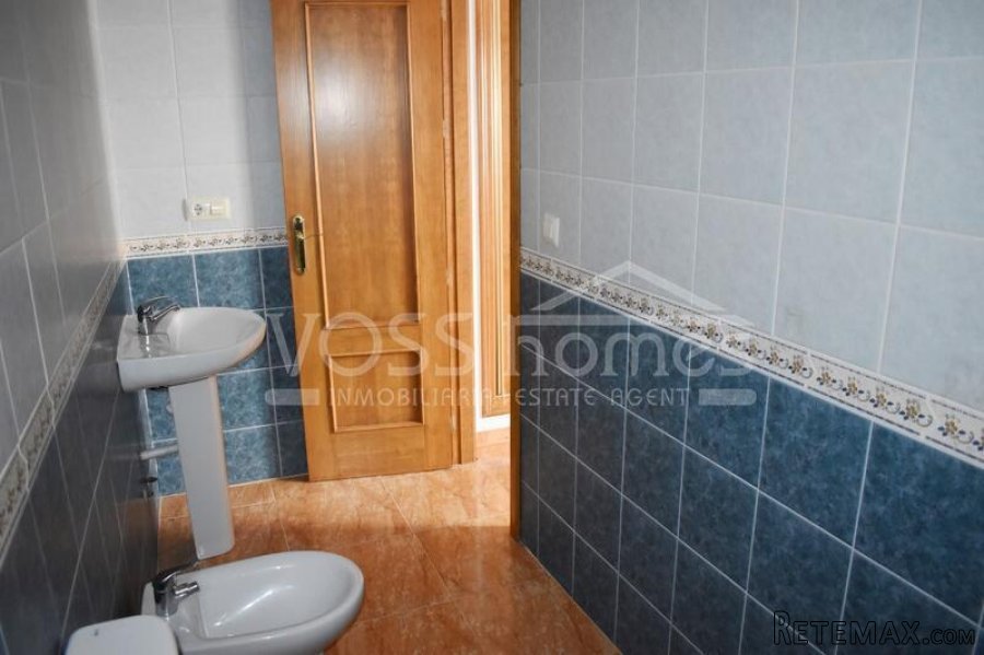 A very deceptively spacious, 3 / 4 bed, 2 bath village.. - 15