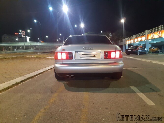 Audi S8 - 5