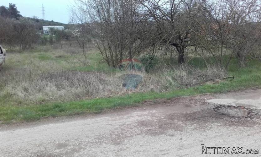 ISTRA, PULA, građevinsko zemljište 2km od strogog centra