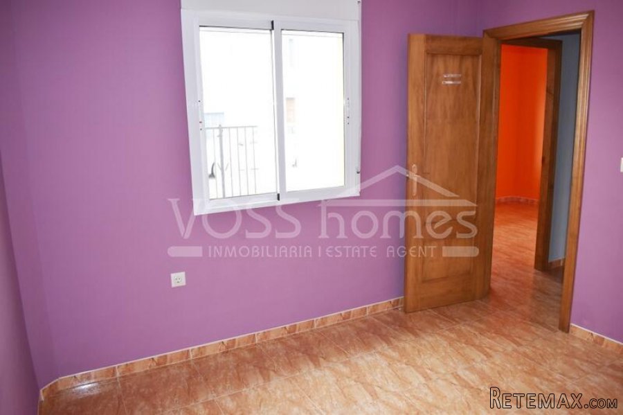 A very deceptively spacious, 3 / 4 bed, 2 bath village.. - 17