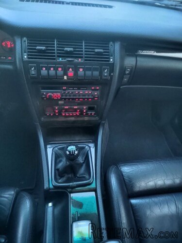 Audi S8 - 8