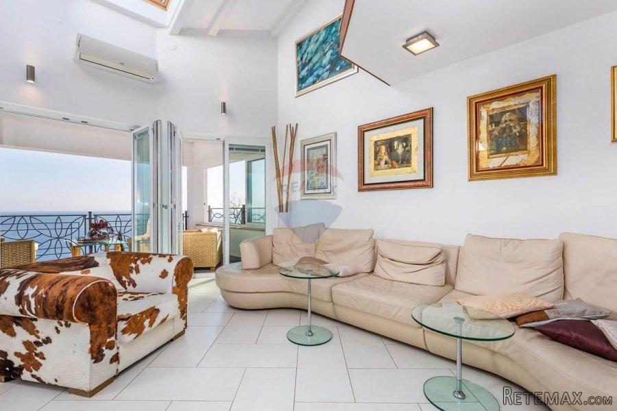 OPATIJA- luksuzan penthouse, sa terasom 80 m2, okućnicom 180 - 9