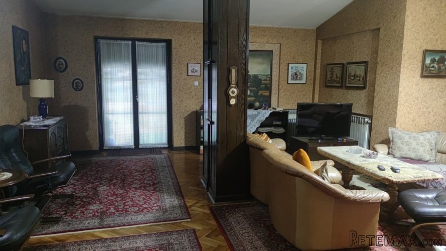 Prodajem LUX kucu sa imanjem kod Sombora - 9