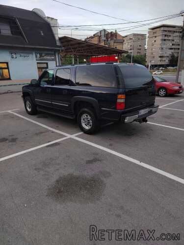 Chevrolet Suburban - 2