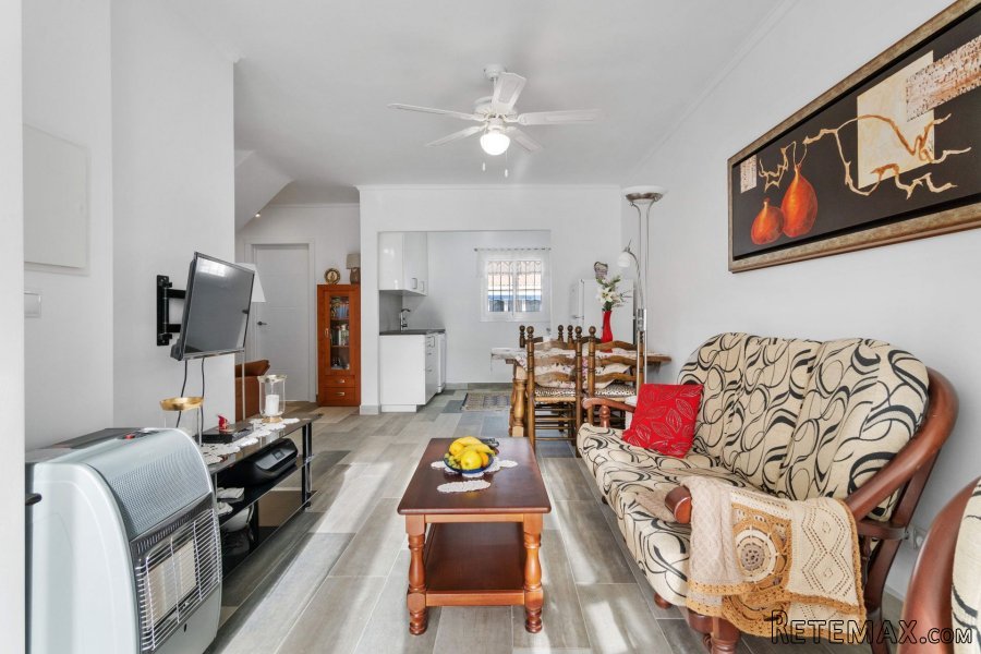 Precioso y luminoso adosado en conjunto residencial con.. - 2