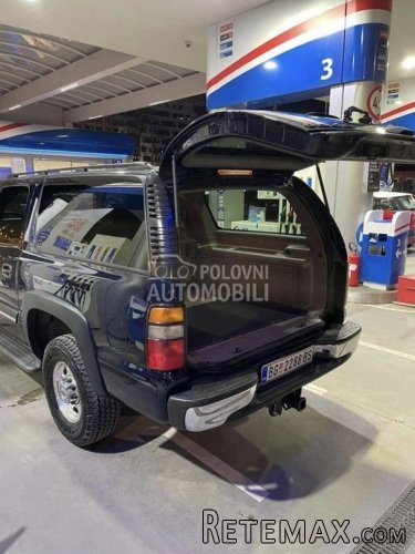Chevrolet Suburban - 3
