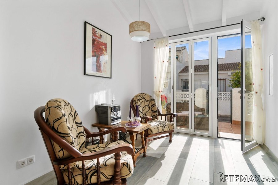 Precioso y luminoso adosado en conjunto residencial con.. - 3