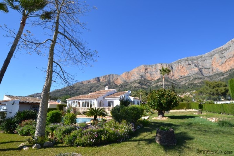 V1513 - South & West Facing Villa In.. - 2