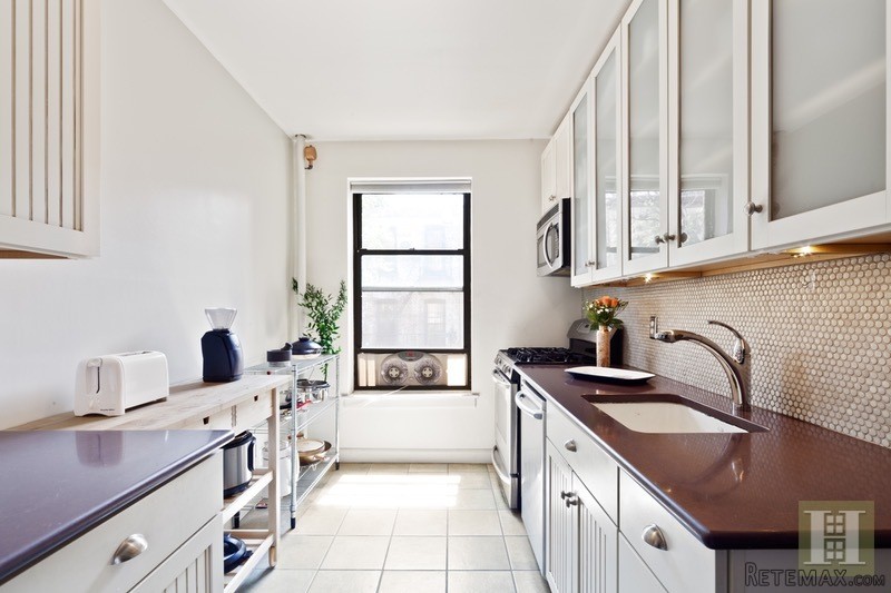 1 bedroom Apartment For Sale: 264 6TH..