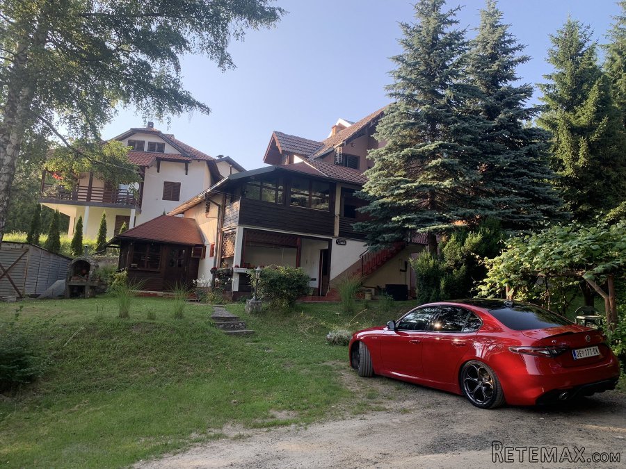 Zlatibor kuca 200m2 sa placem 7.5ari - 2