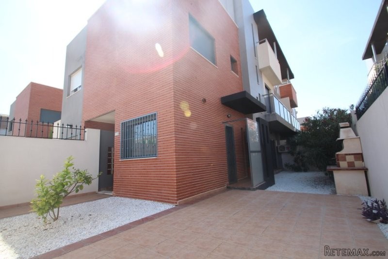 3 Bedrooms - Townhouse - Alicante - For..
