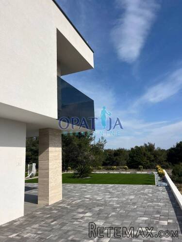 Apartman E2, vrt, južna orijentacija, 450m od mora - 3