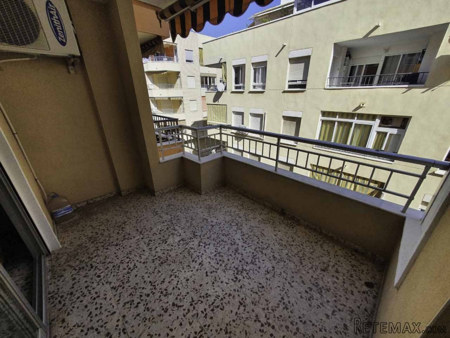 Spacious flat in Playa de los Locos with a large terrace.. - 3