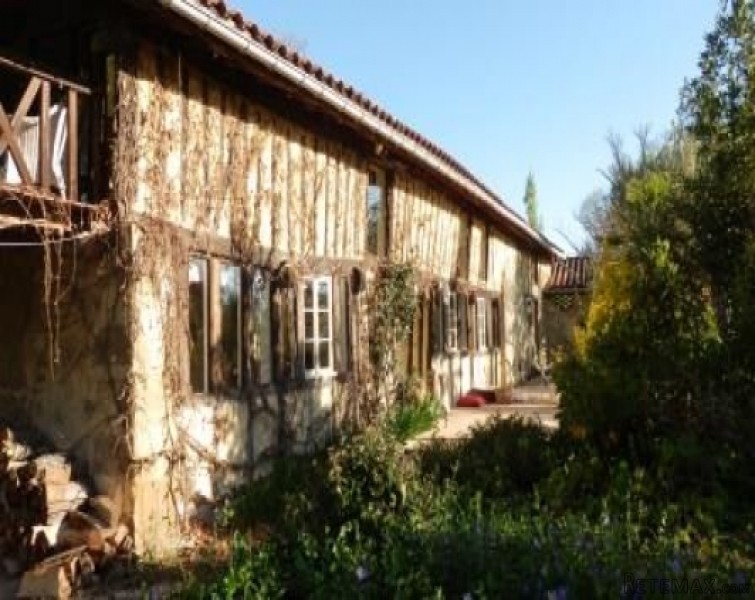 250 year old farmhouse, guest chalet..